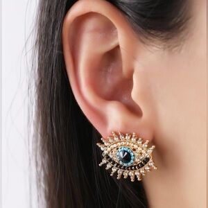 Elegant Gold and Blue Evil Eye clip on Earrings